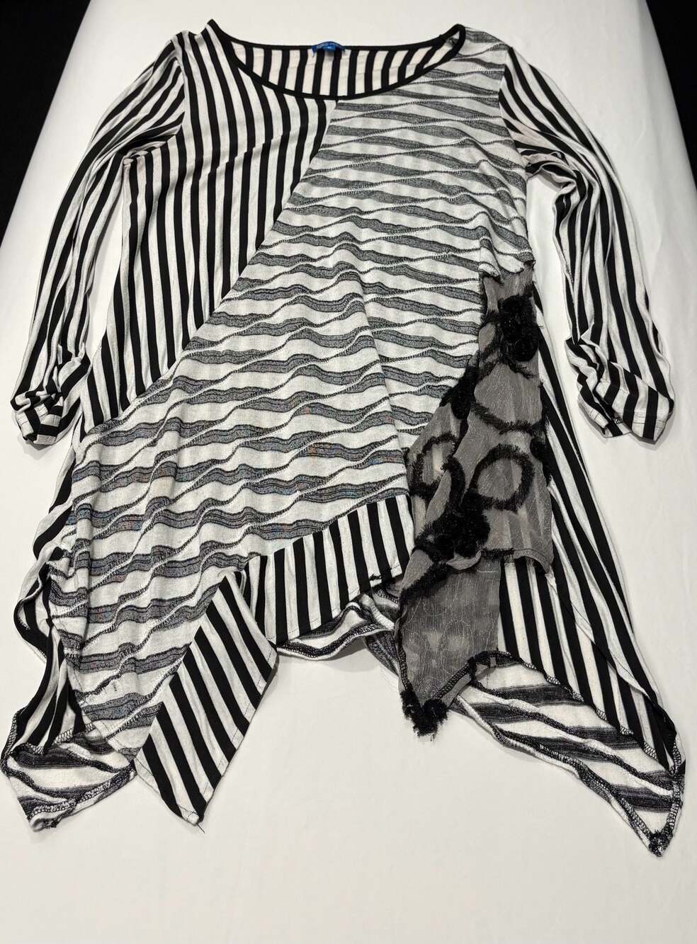 Asten by Firmiana Women's Long Sleeve Asymmetric Striped Tunic Top XL
